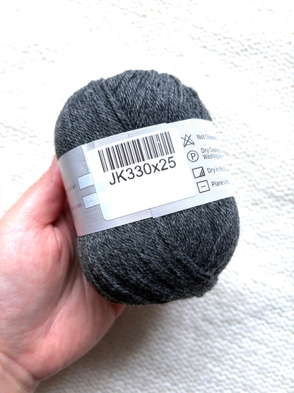 3 balls x 50g Cashmere Ultra Soft Yarn : 80% Cashmere : 25 Charcoal