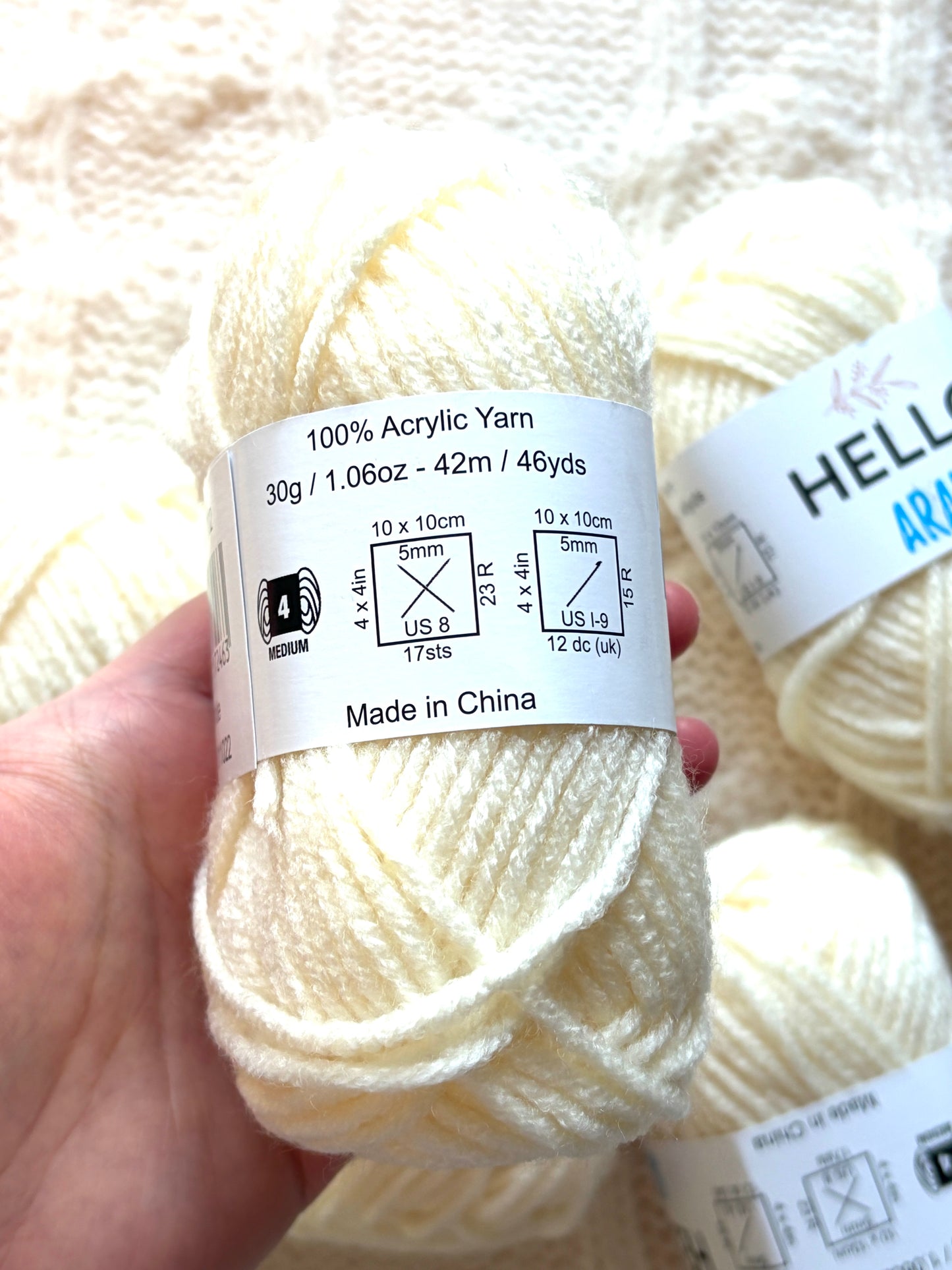 5 balls x 30g Hello Aran Yarn 100% Acrylic - White