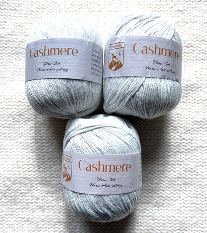 3 balls x 50g Cashmere Ultra Soft Yarn : 80% Cashmere : 33 White Smoke