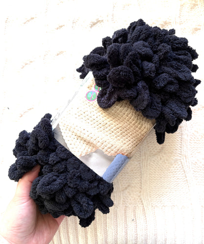 2 balls x Bernat Alize Blanket-EZ 180g : Black