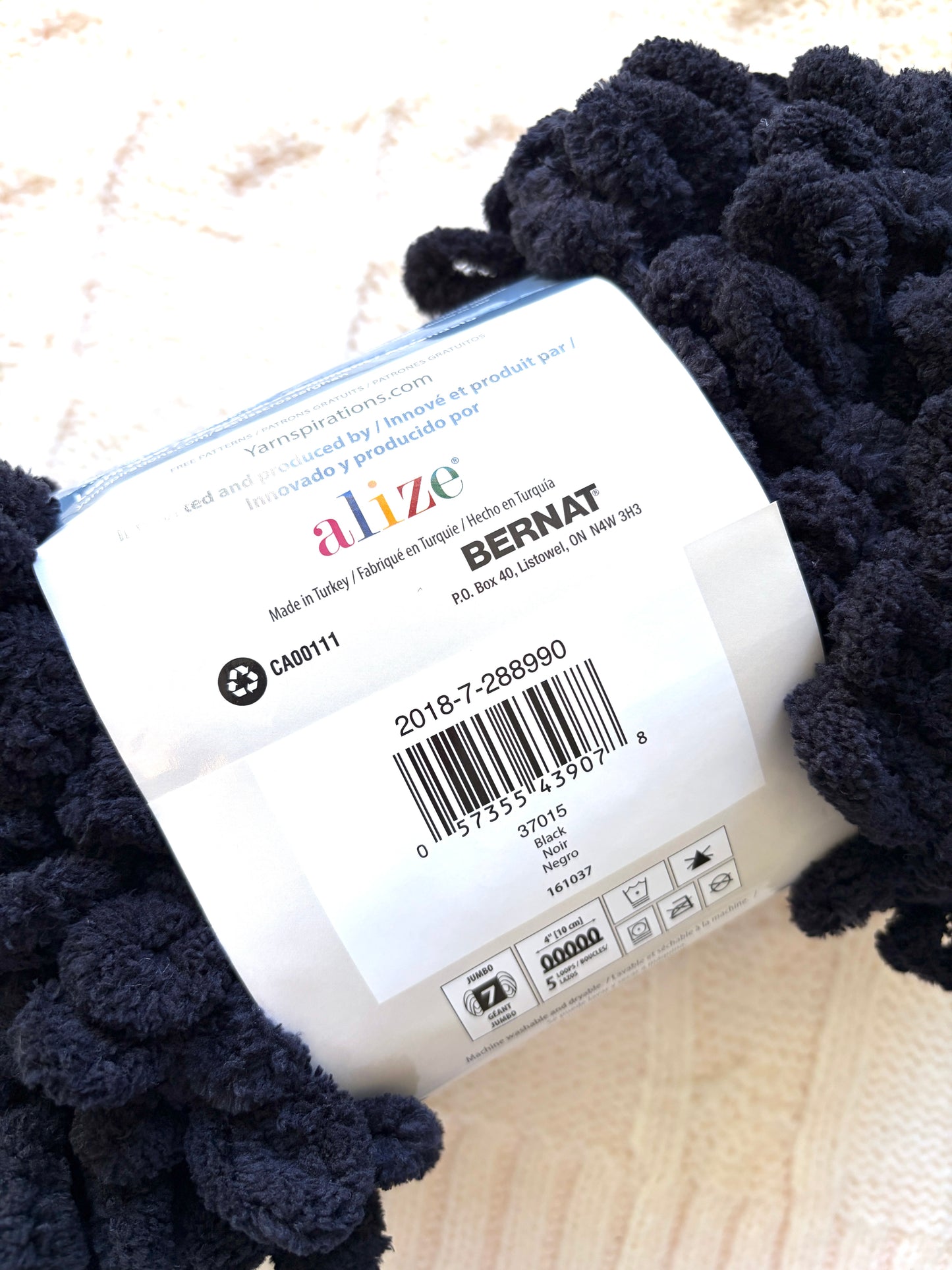 2 balls x Bernat Alize Blanket-EZ 180g : Black
