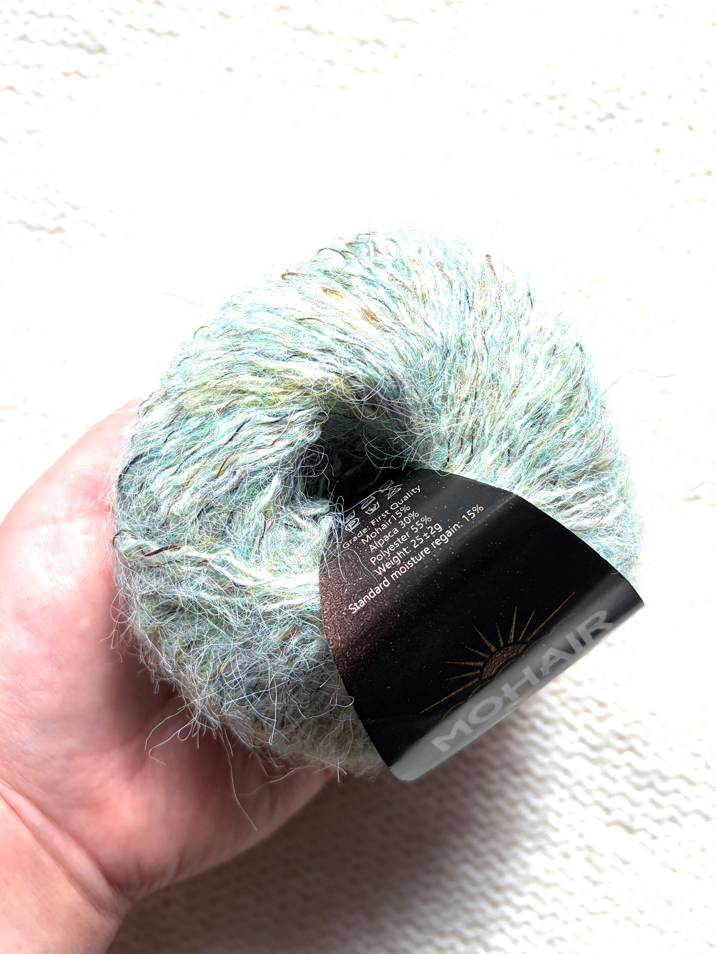6 balls x 25g Alpaca Mohair yarn : Mohair + Alpaca + Polyester : 14 Vanilla Mint