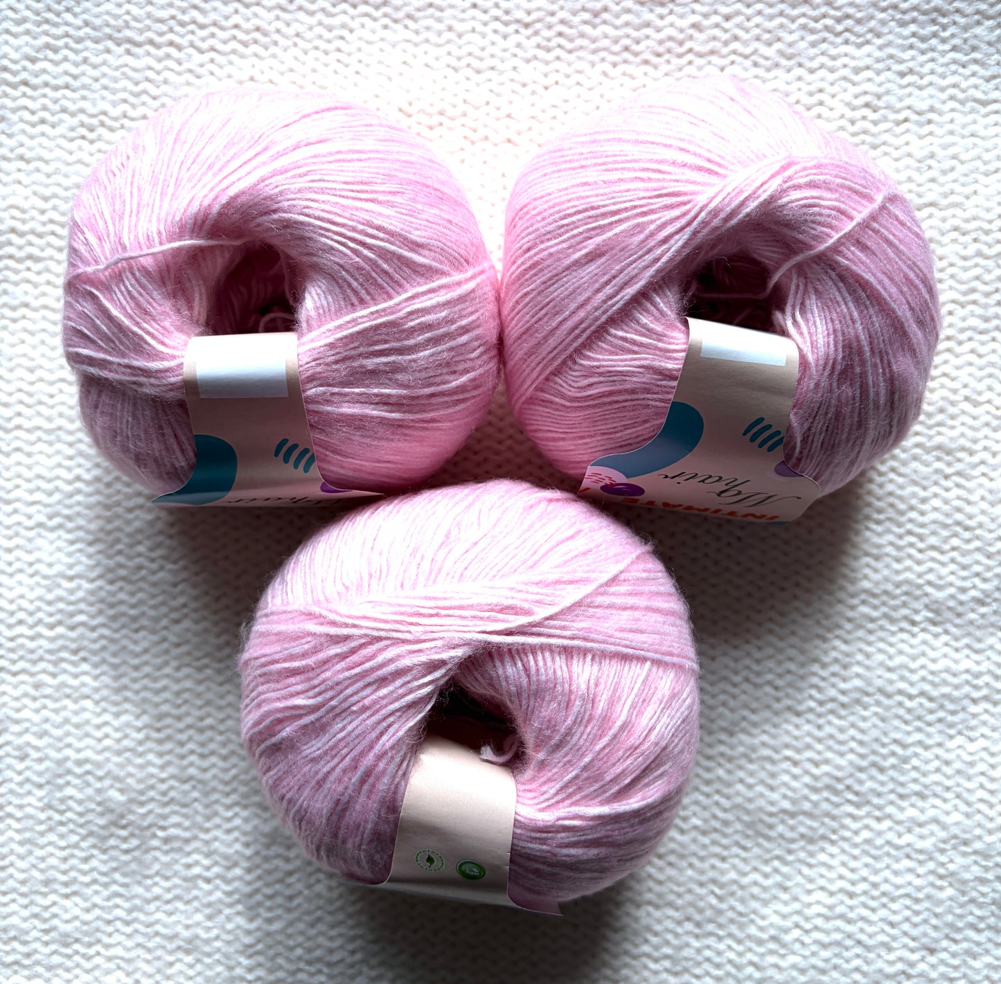 3 balls x 50g Wool Blend Spray Yarn : Wool + Acrylic + Nylon : 15 Pastel Pink