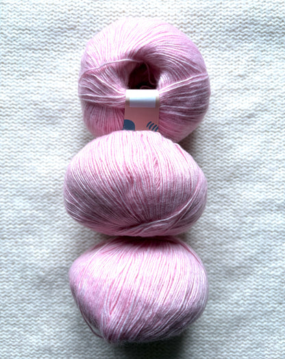 3 balls x 50g Wool Blend Spray Yarn : Wool + Acrylic + Nylon : 15 Pastel Pink