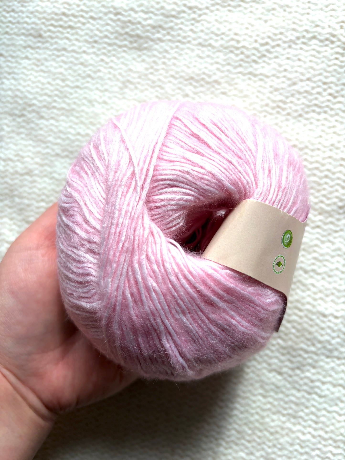 3 balls x 50g Wool Blend Spray Yarn : Wool + Acrylic + Nylon : 15 Pastel Pink