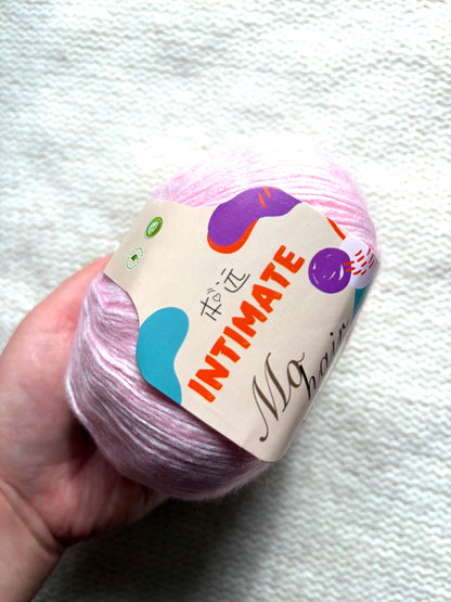 3 balls x 50g Wool Blend Spray Yarn : Wool + Acrylic + Nylon : 15 Pastel Pink