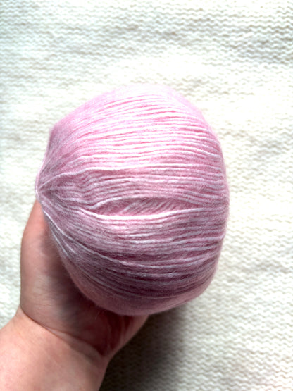 3 balls x 50g Wool Blend Spray Yarn : Wool + Acrylic + Nylon : 15 Pastel Pink