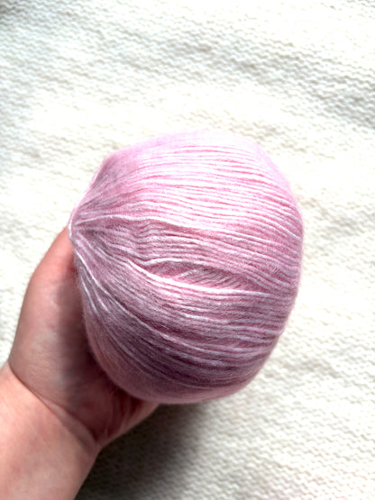3 balls x 50g Wool Blend Spray Yarn : Wool + Acrylic + Nylon : 15 Pastel Pink