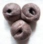 3 balls x 50g 90% Cashmere yarn : Cashmere + Bamboo fiber : 16 Chocolate