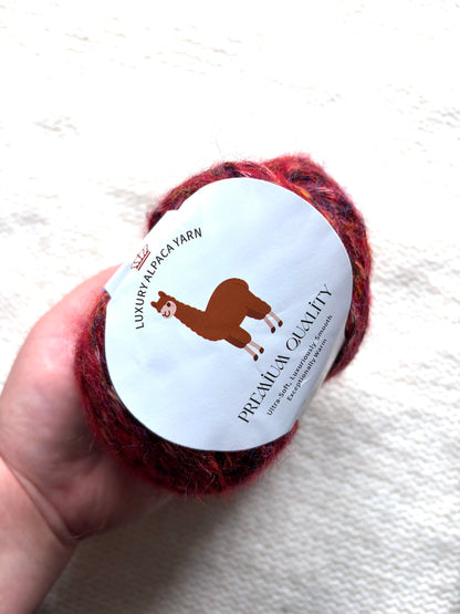 3 balls x 50g Alpaca yarn : 90% Alpaca + 10% Anti Pilling Fiber : 12 Cherry Red