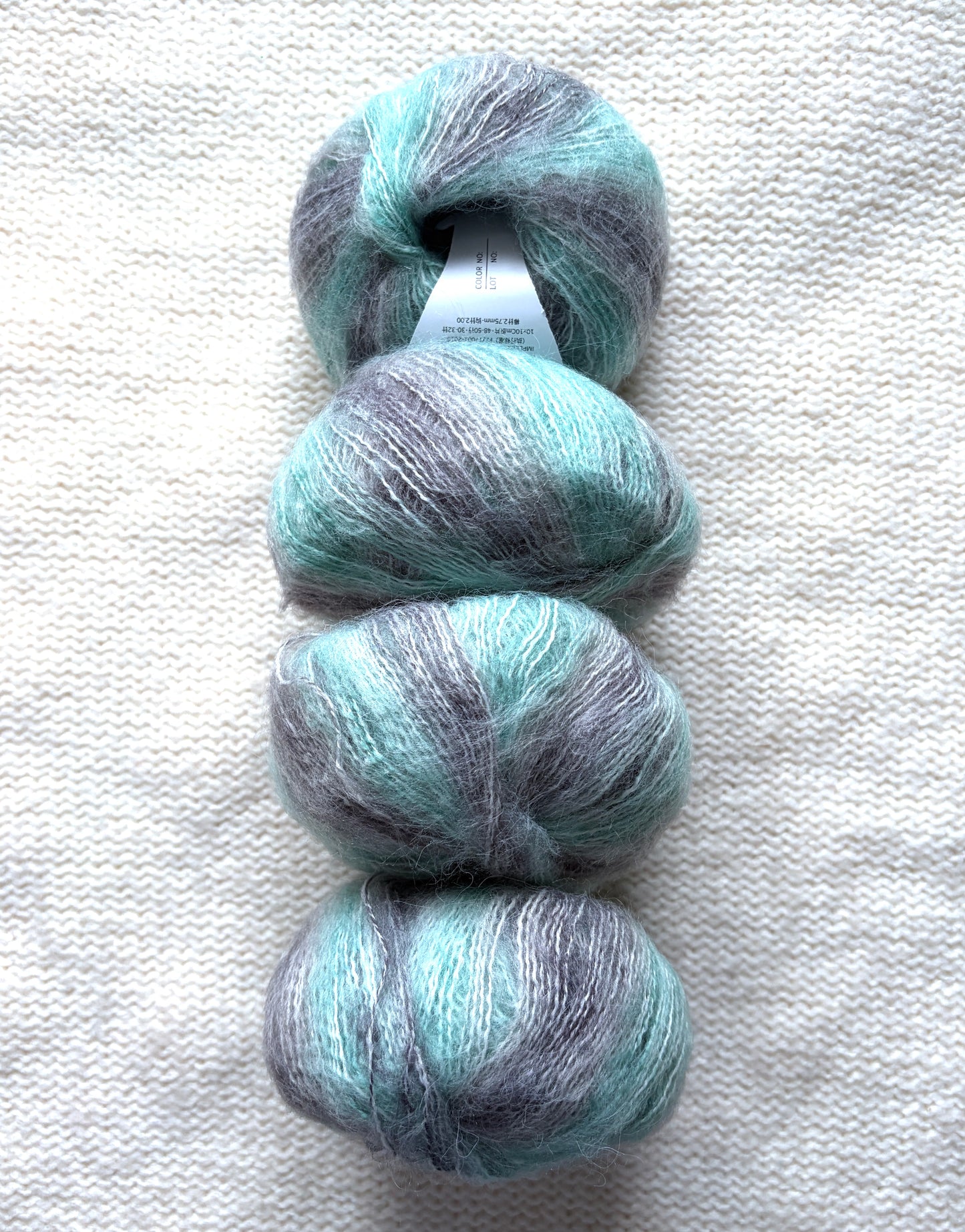 4 balls x 25g Cashmere Mohair yarn : Mohair + Wool + Cashmere + Nylon : Colour 17
