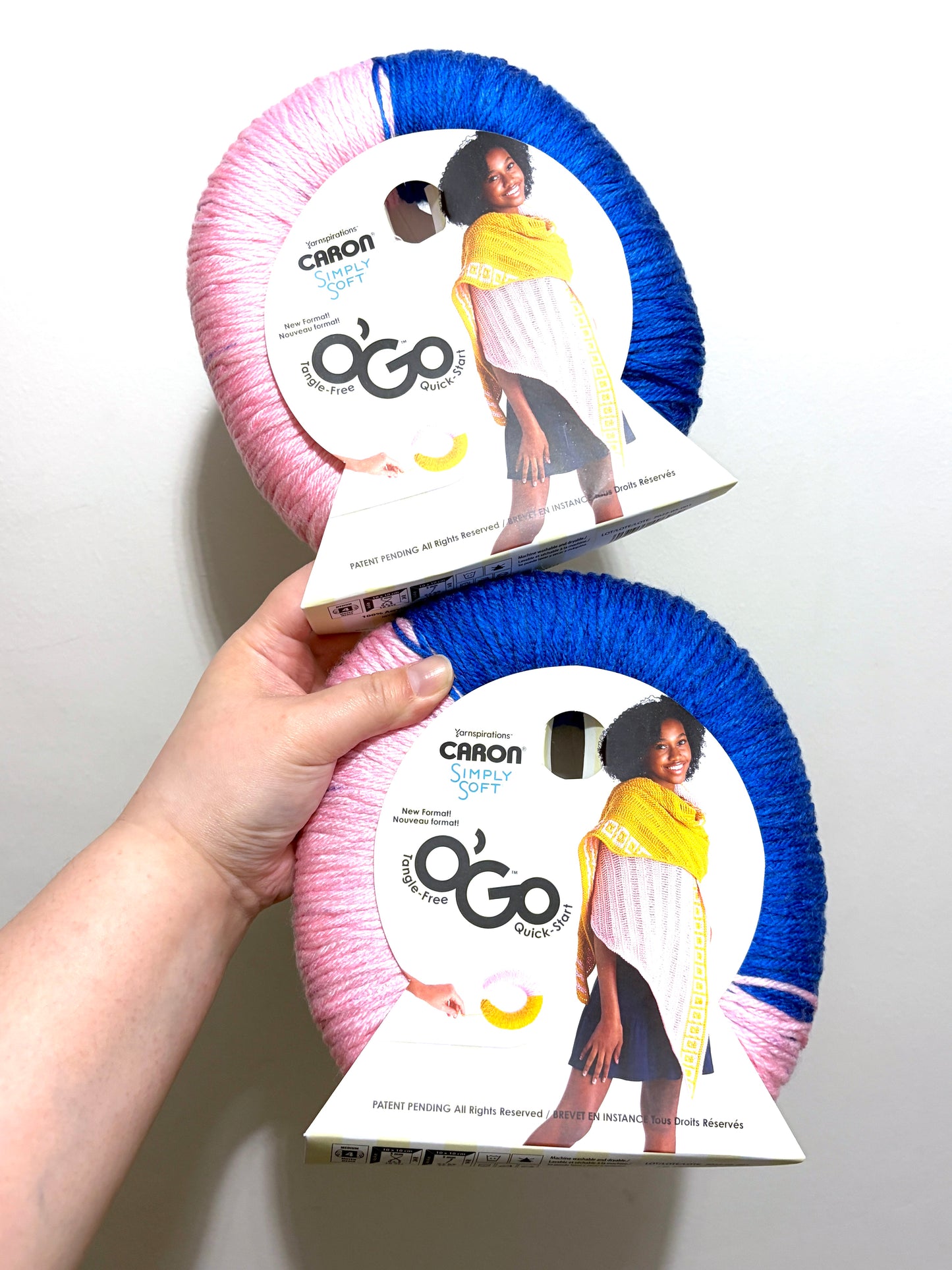 141g CARON Simply Soft O’GO : Royal Blue / Soft Pink 100% Acrylic