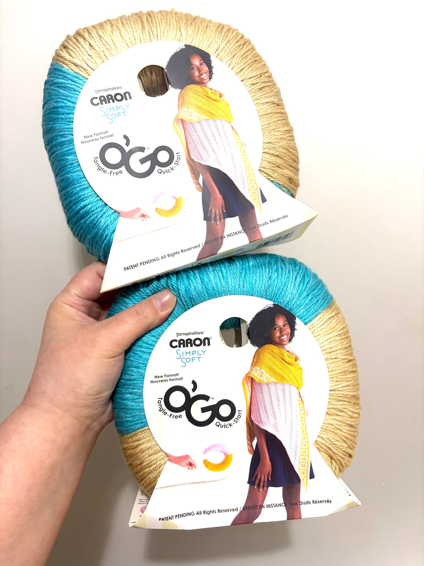 141g CARON Simply Soft O’GO : Blue Mint / Sand 100% Acrylic