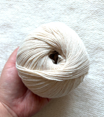 3 balls x 50g Cashmere yarn : 100% Cashmere : 05 Cream