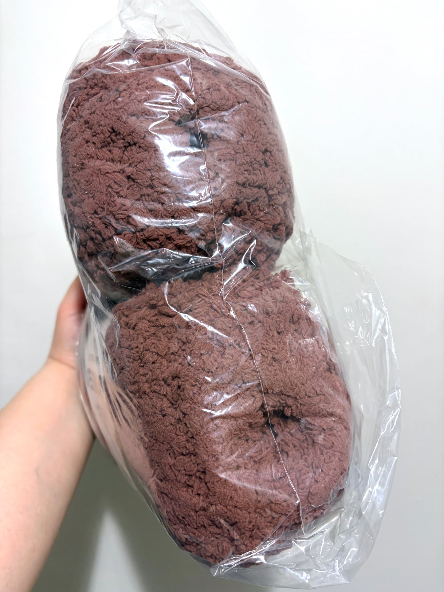 4 balls x 250g Bernat Sheepy Super Chunky Yarn : BROWN BEAR