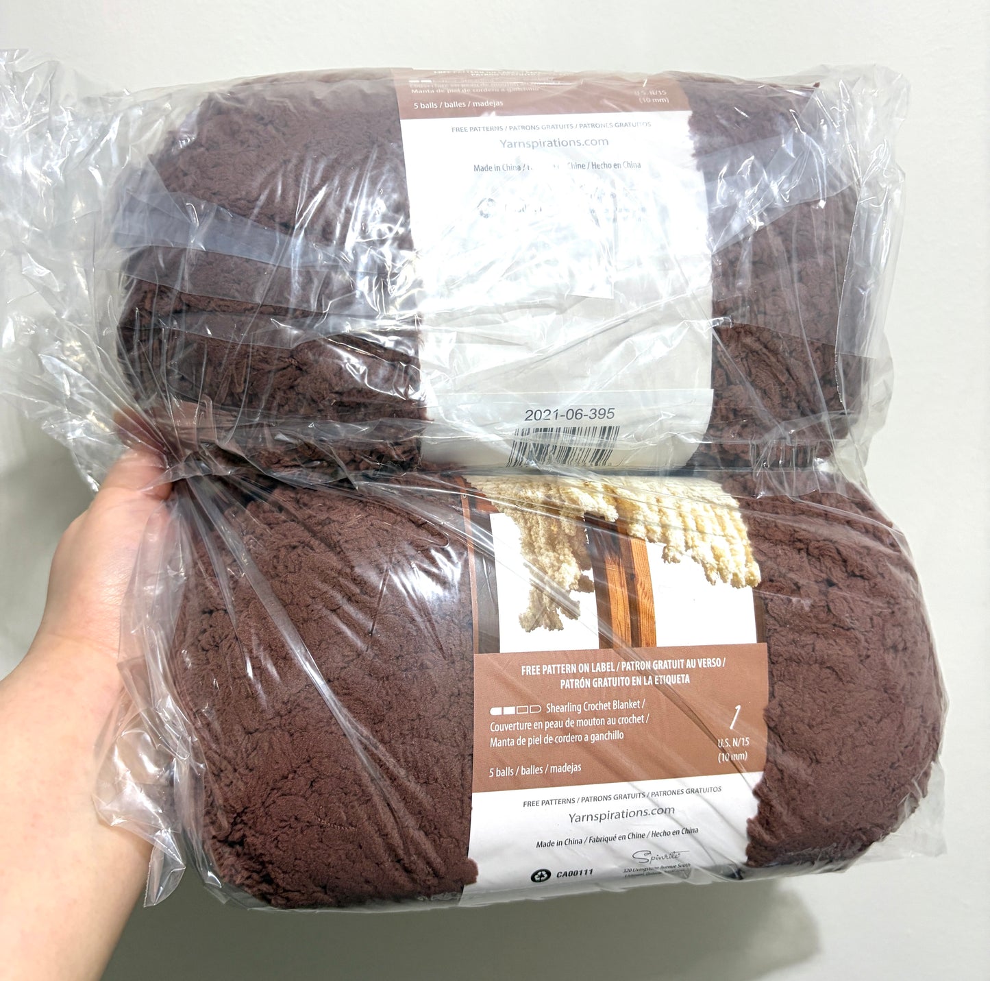 4 balls x 250g Bernat Sheepy Super Chunky Yarn : BROWN BEAR
