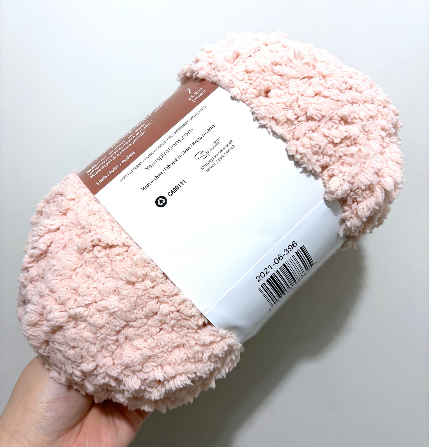 4 balls x 250g Bernat Sheepy Super Chunky Yarn : Plush Pink