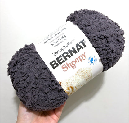 4 balls x 250g Bernat Sheepy Super Chunky Yarn : Black Bear