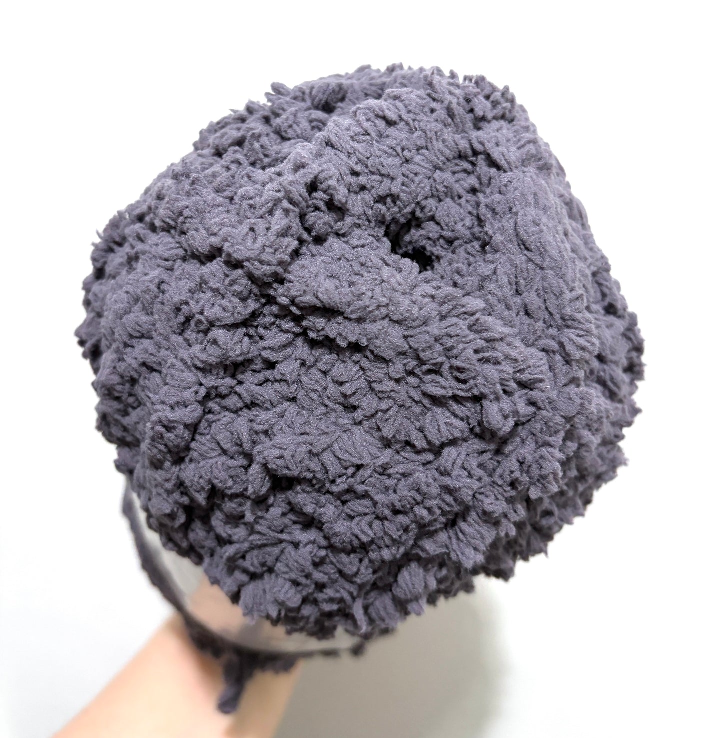 4 balls x 250g Bernat Sheepy Super Chunky Yarn : Black Bear