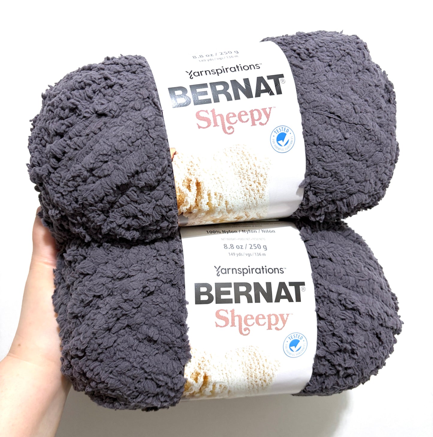 4 balls x 250g Bernat Sheepy Super Chunky Yarn : Black Bear