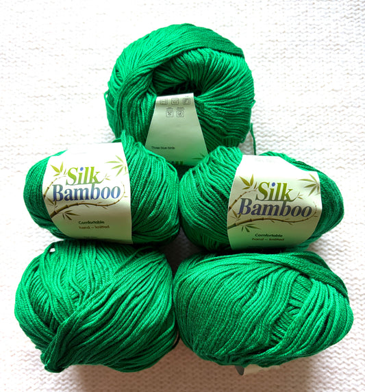 5 balls x 50g Cashmere Silk yarn : Cashmere + Silk + Bamboo fiber : 30 Bright Green