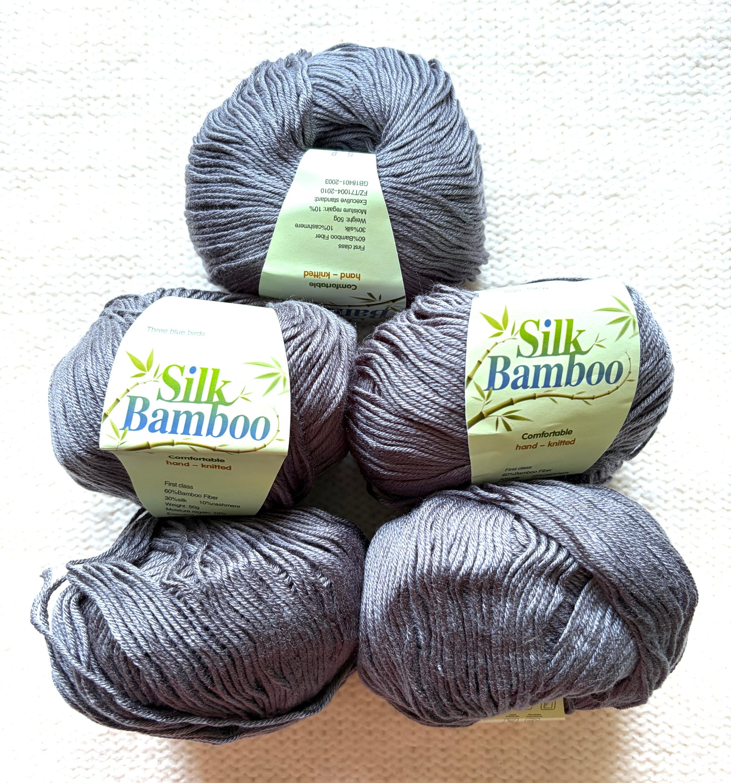 5 balls x 50g Cashmere Silk yarn : Cashmere + Silk + Bamboo fiber : 26 Graphite Grey