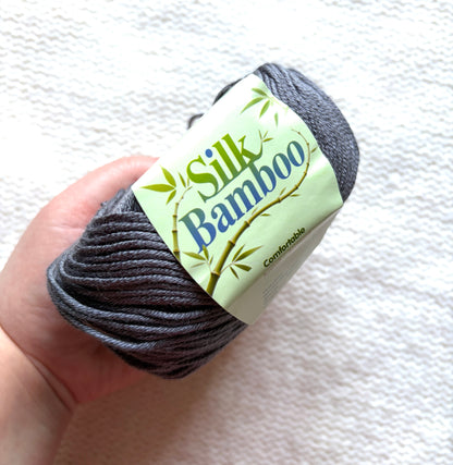 5 balls x 50g Cashmere Silk yarn : Cashmere + Silk + Bamboo fiber : 26 Graphite Grey