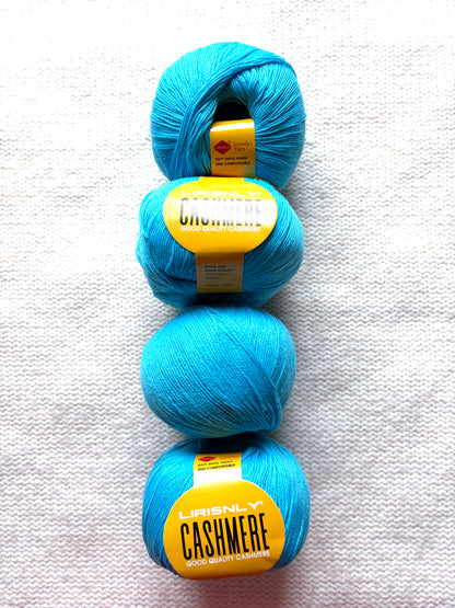 4 balls x 50g Cashmere yarn : 95% Cashmere + 5% Acrylic : 18 Celeste Blue