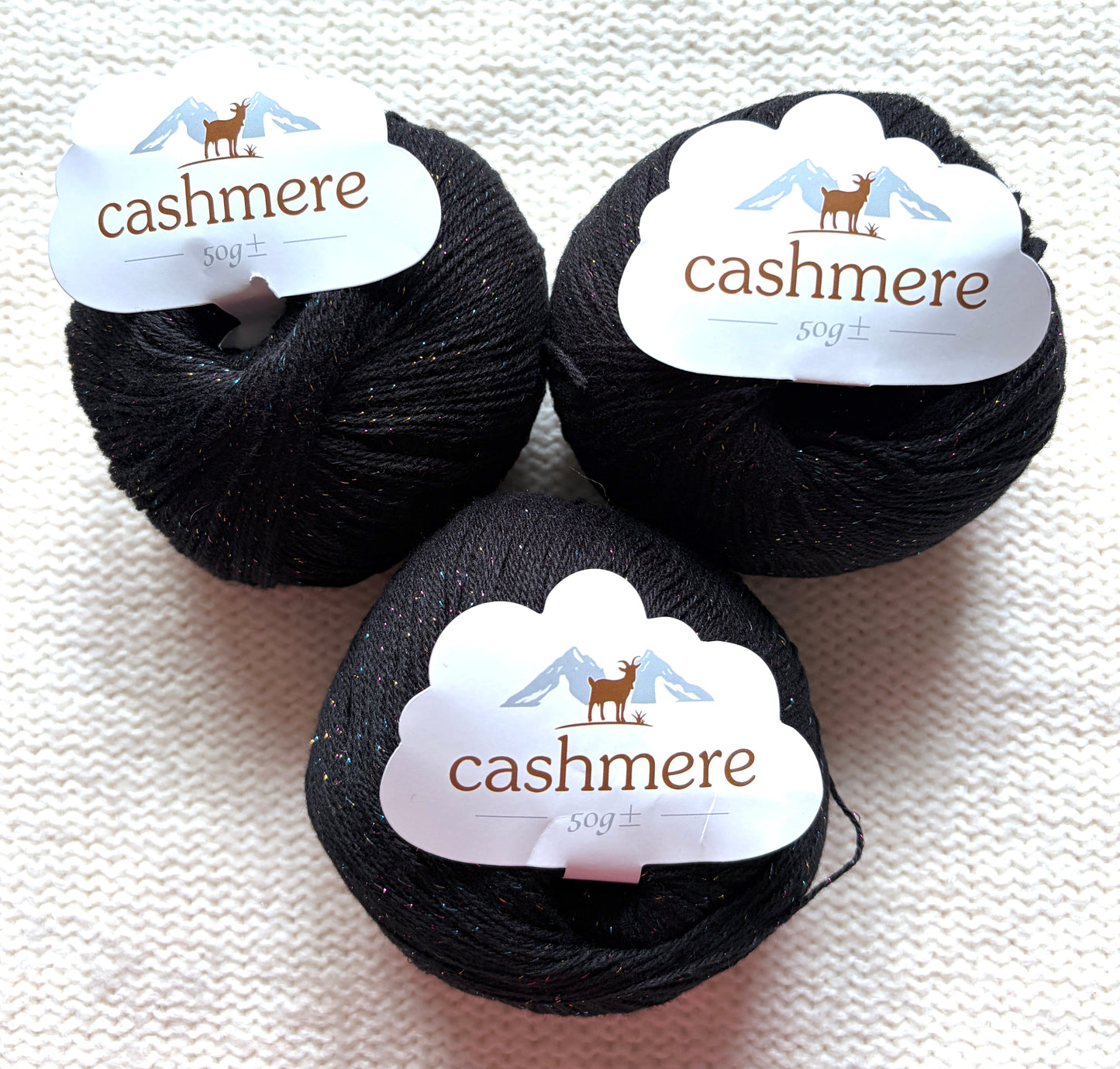 3 balls x 50g Cashmere yarn : 100% Cashmere : 12 Iridescent Black