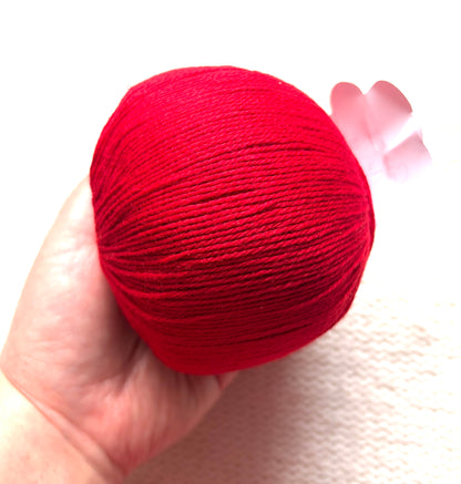 3 balls x 50g Cashmere yarn : 100% Cashmere : 23 Scaelet Red