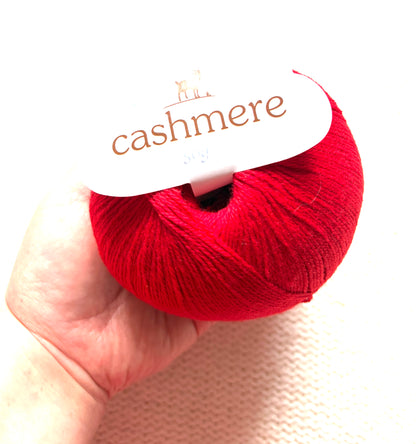 3 balls x 50g Cashmere yarn : 100% Cashmere : 23 Scaelet Red