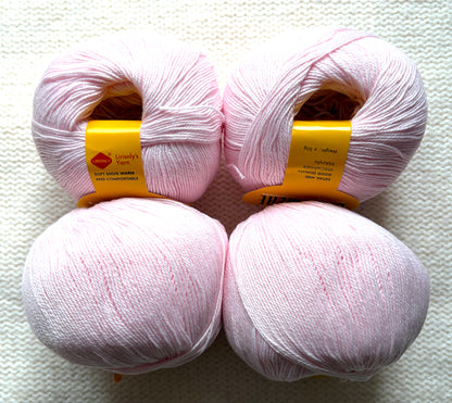 4 balls x 50g Cashmere yarn : 95% Cashmere + 5% Acrylic : 27 Soft Pink
