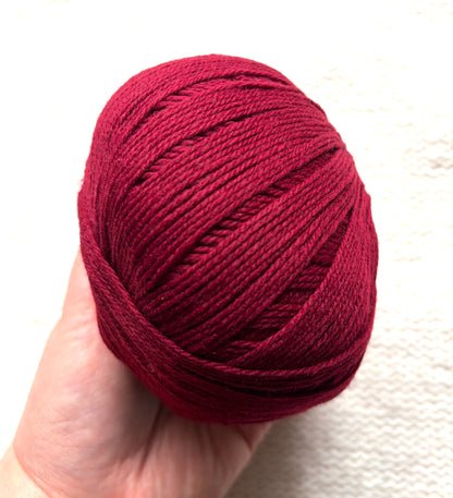 4 balls x 50g Cashmere yarn : 95% Cashmere + 5% Acrylic : 14 Claret Red