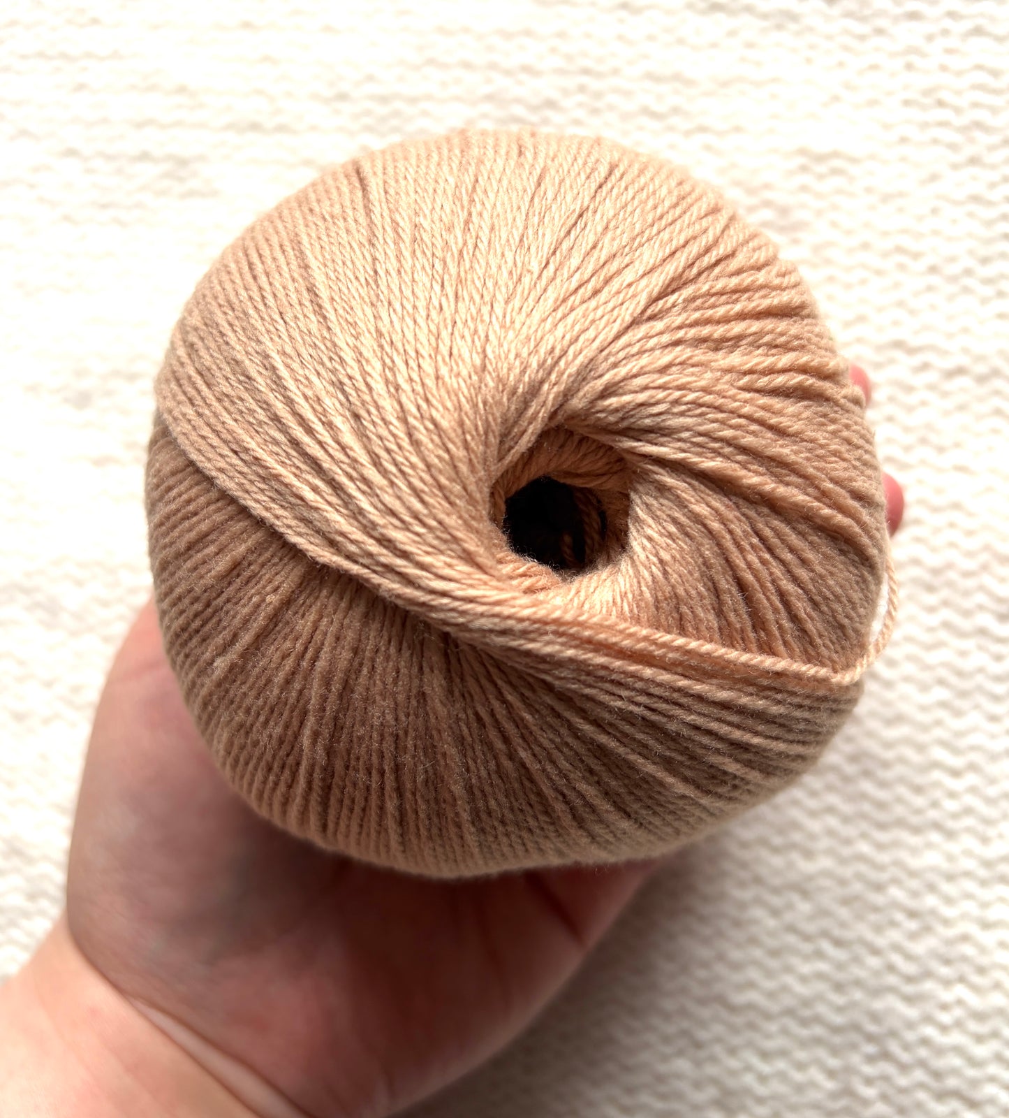 3 balls x 50g Cashmere yarn : 100% Cashmere : 08 Brown Sugar