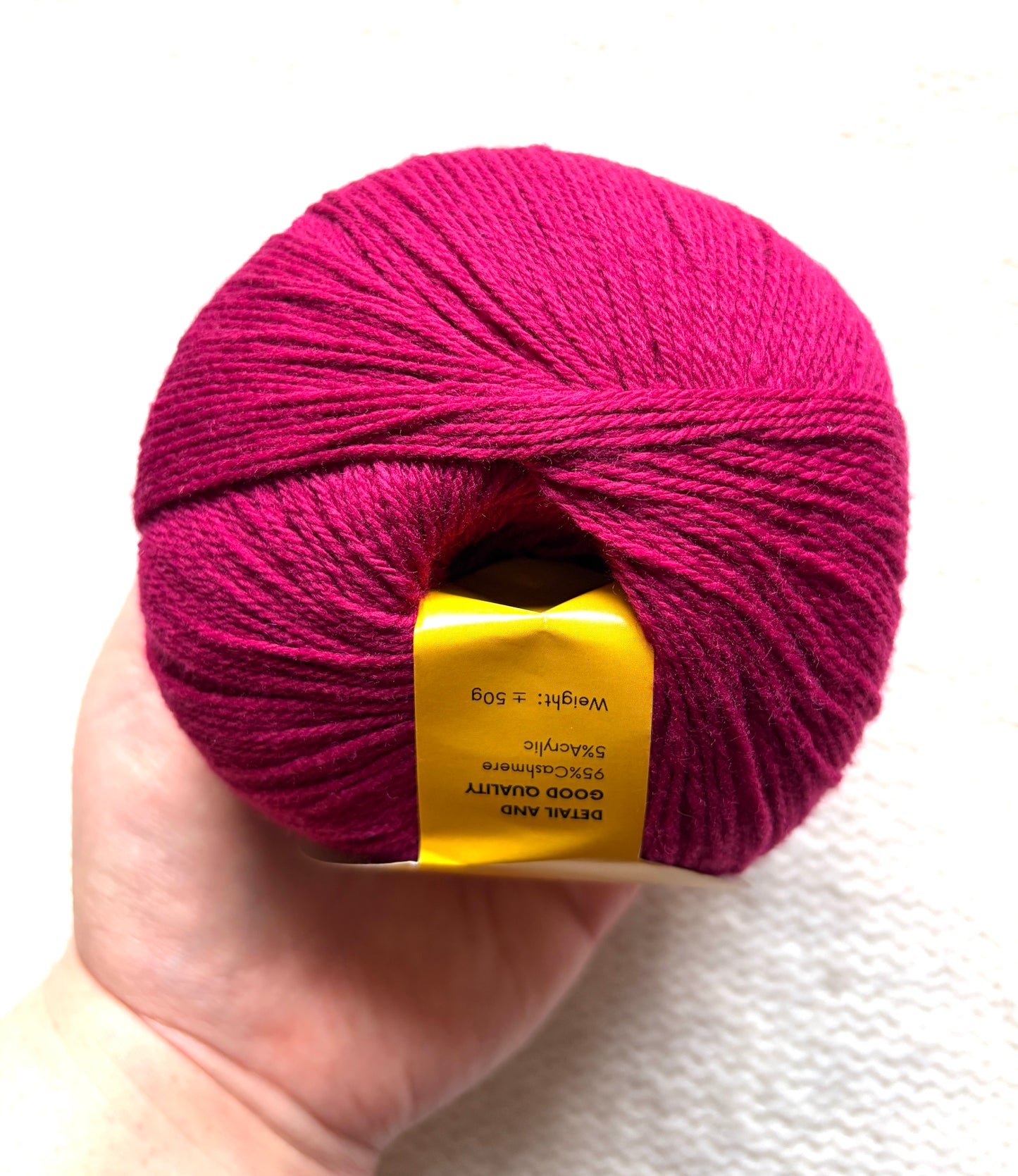 4 balls x 50g Cashmere yarn : 95% Cashmere + 5% Acrylic : 16 Raspberry
