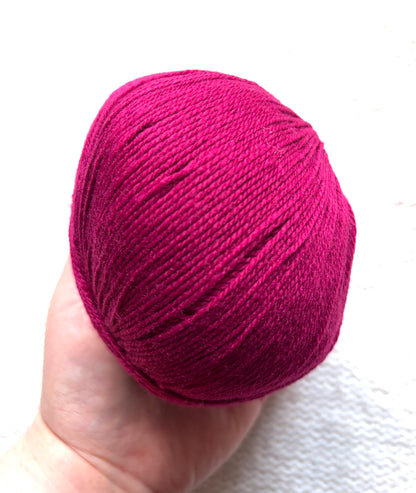 4 balls x 50g Cashmere yarn : 95% Cashmere + 5% Acrylic : 16 Raspberry