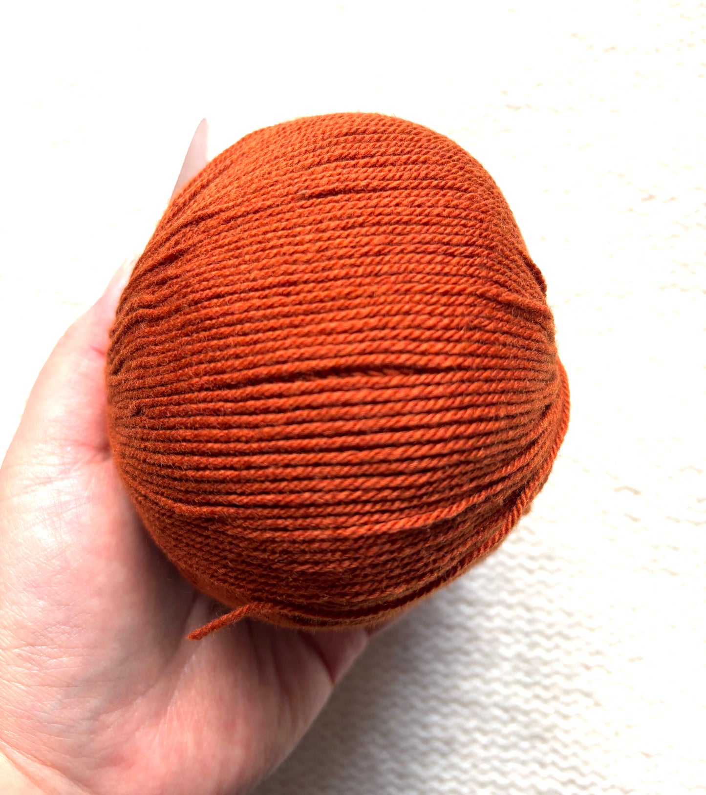 3 balls x 50g Cashmere yarn : 100% Cashmere : 18 Burnt Orange