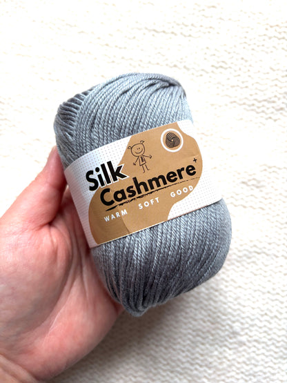 5 balls x 50g Cashmere Silk yarn : 60% Cashmere + 40% Silk : 37 Grey