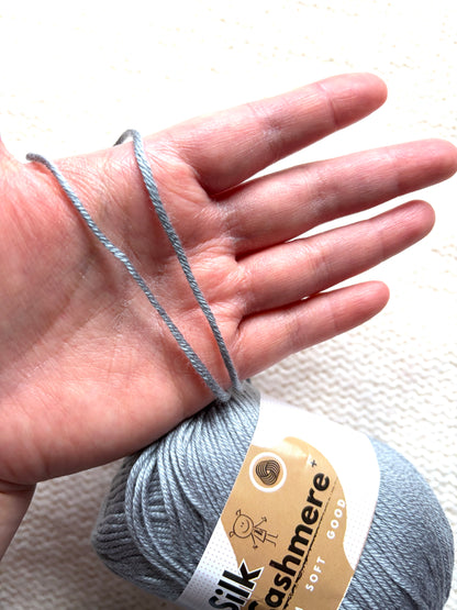 5 balls x 50g Cashmere Silk yarn : 60% Cashmere + 40% Silk : 37 Grey