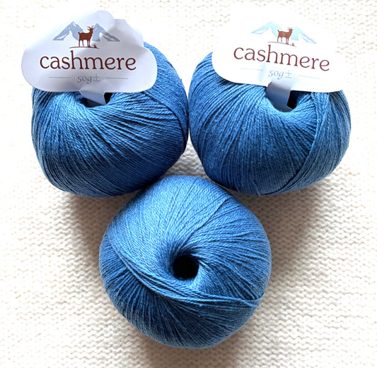 3 balls x 50g Cashmere yarn : 100% Cashmere : 22 Denim Blue