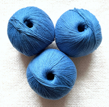 3 balls x 50g Cashmere yarn : 100% Cashmere : 22 Denim Blue