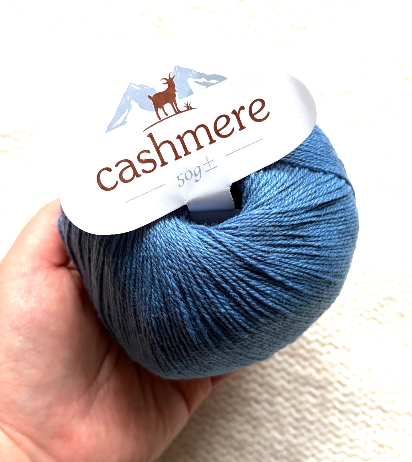 3 balls x 50g Cashmere yarn : 100% Cashmere : 22 Denim Blue