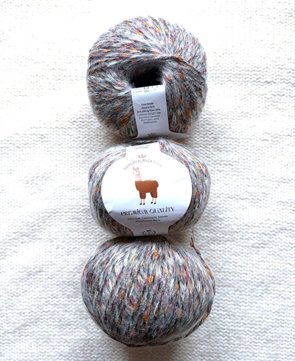 3 balls x 50g Alpaca yarn : 90% Alpaca + 10% Anti Pilling Fiber : 10 Grey