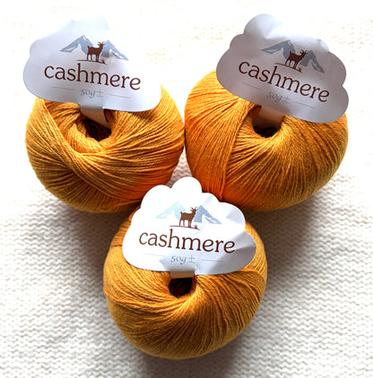 3 balls x 50g Cashmere yarn : 100% Cashmere : 09 Turmeric