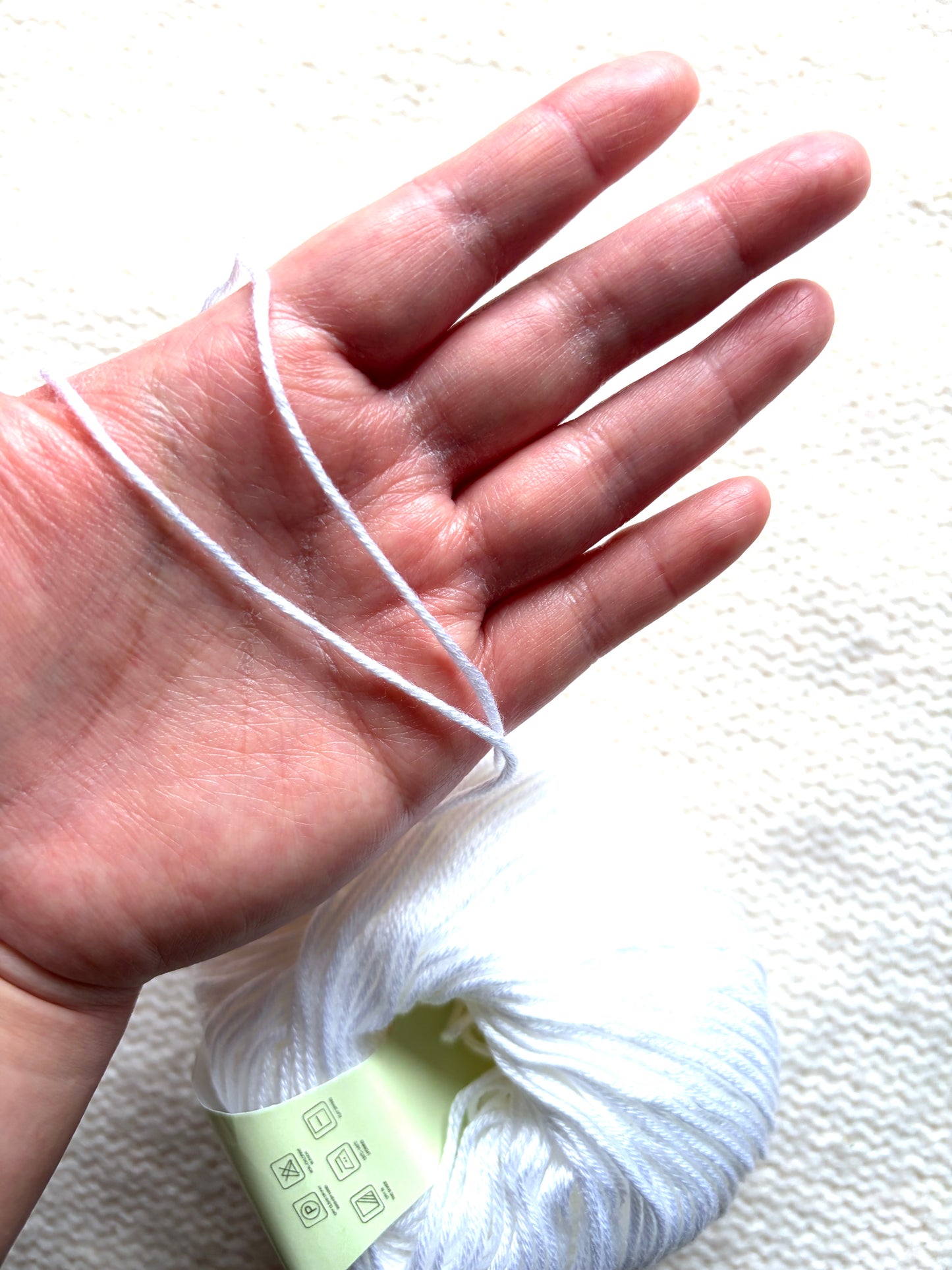 5 balls x 50g Cashmere Silk yarn : Cashmere + Silk + Bamboo fiber : 01 White