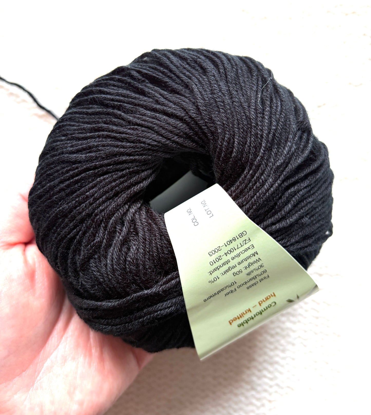 5 balls x 50g Cashmere Silk yarn : Cashmere + Silk + Bamboo fiber : 29 Charcoal