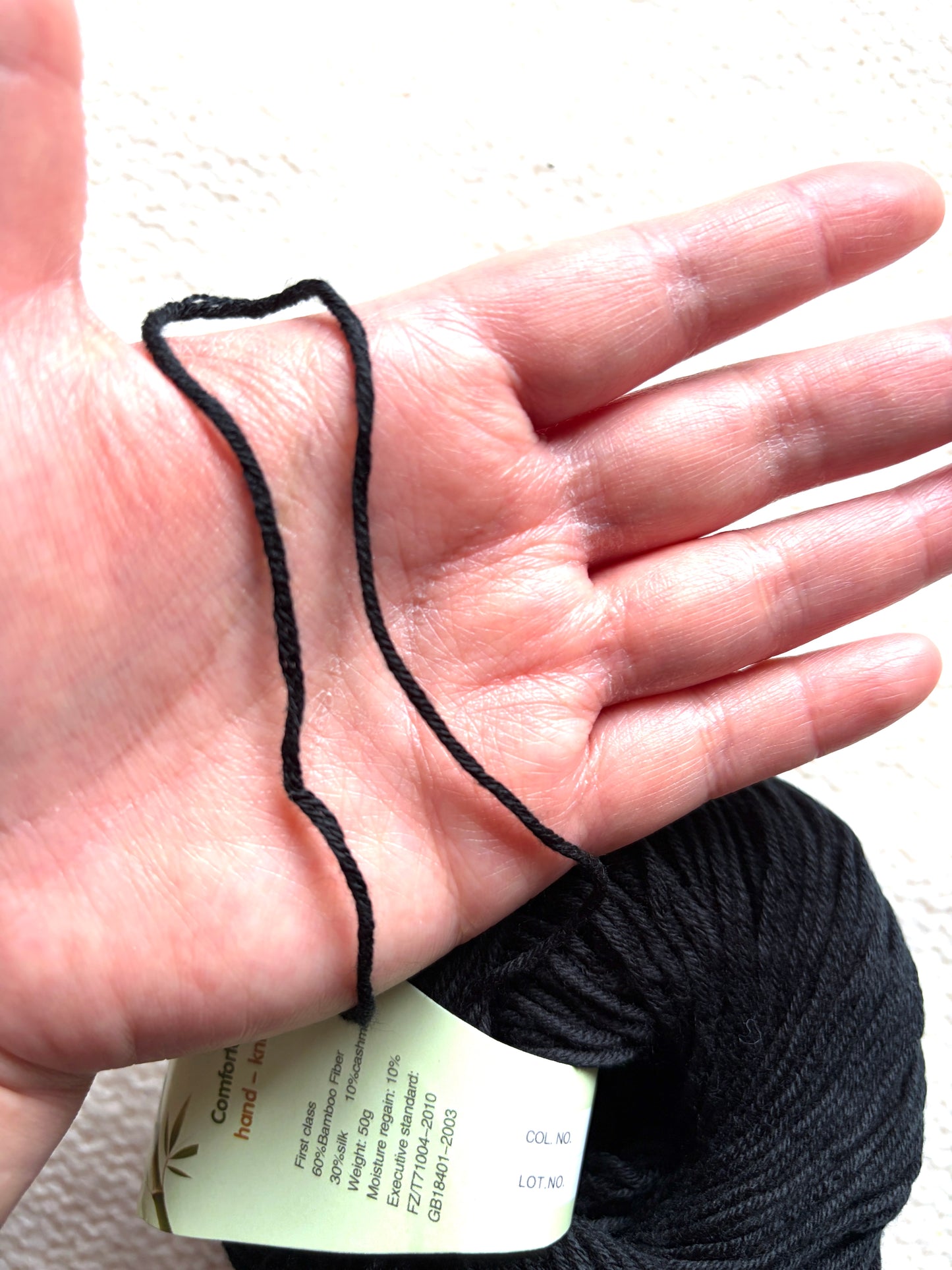 5 balls x 50g Cashmere Silk yarn : Cashmere + Silk + Bamboo fiber : 29 Charcoal