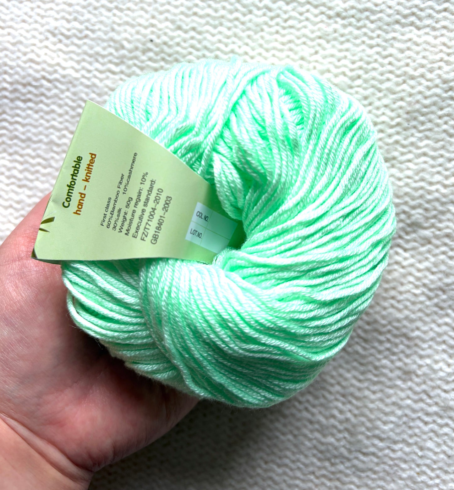5 balls x 50g Cashmere Silk yarn : Cashmere + Silk + Bamboo fiber : 25 Neon Green