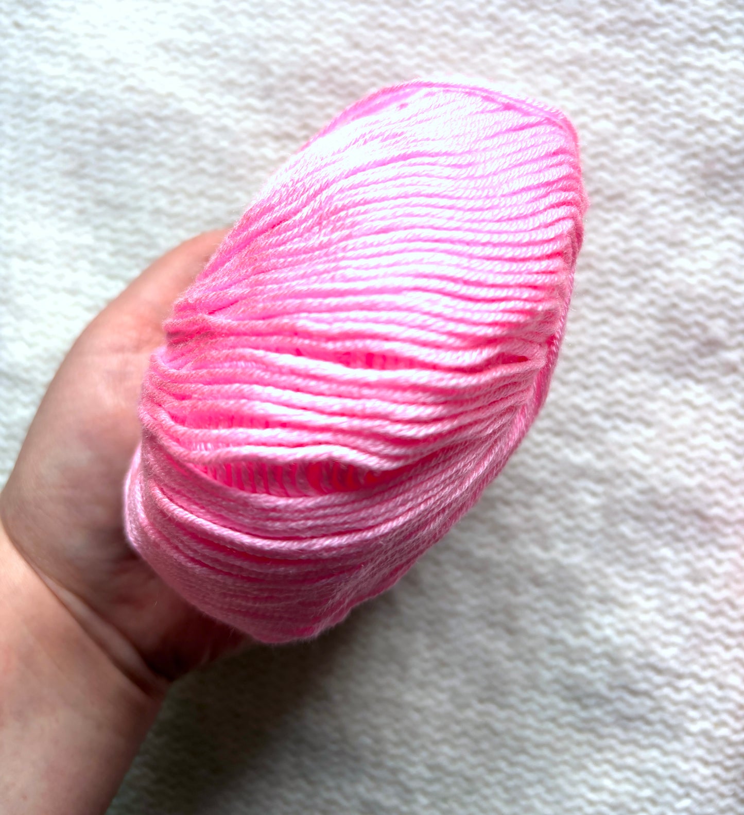 5 balls x 50g Cashmere Silk yarn : Cashmere + Silk + Bamboo fiber : 07 Neon Pink