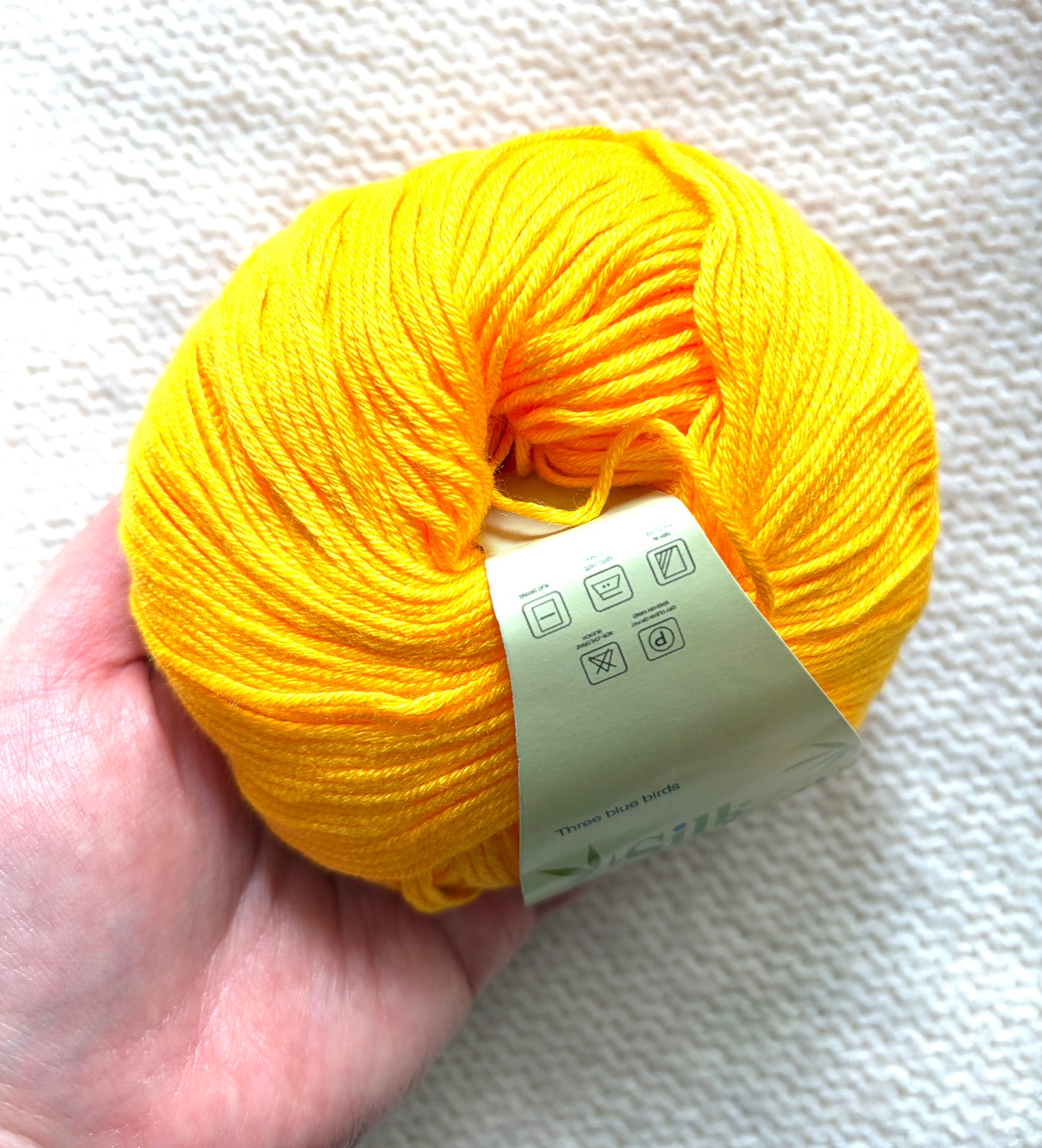 5 balls x 50g Cashmere Silk yarn : Cashmere + Silk + Bamboo fiber : 14 Marigold